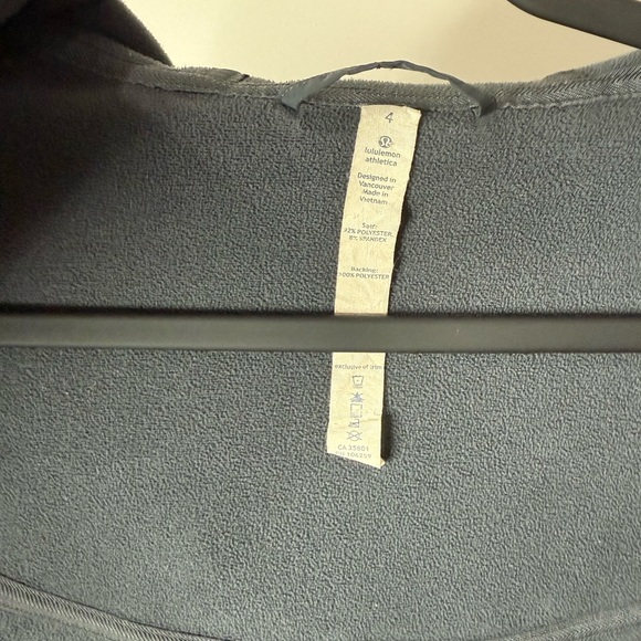 Lululemon Rain Jacket Softshell Size 4 Grey Water Repellent - Picture 9 of 11